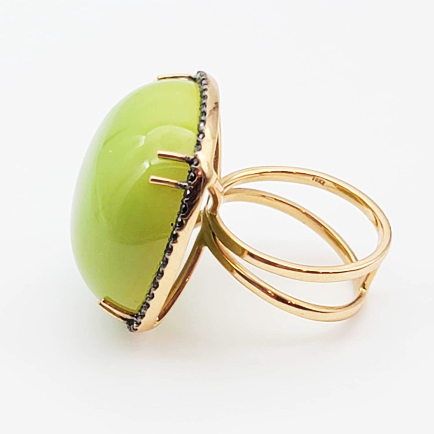 18K R/G Green Chalcedony 46ct Black Diamond .51ct Ring
